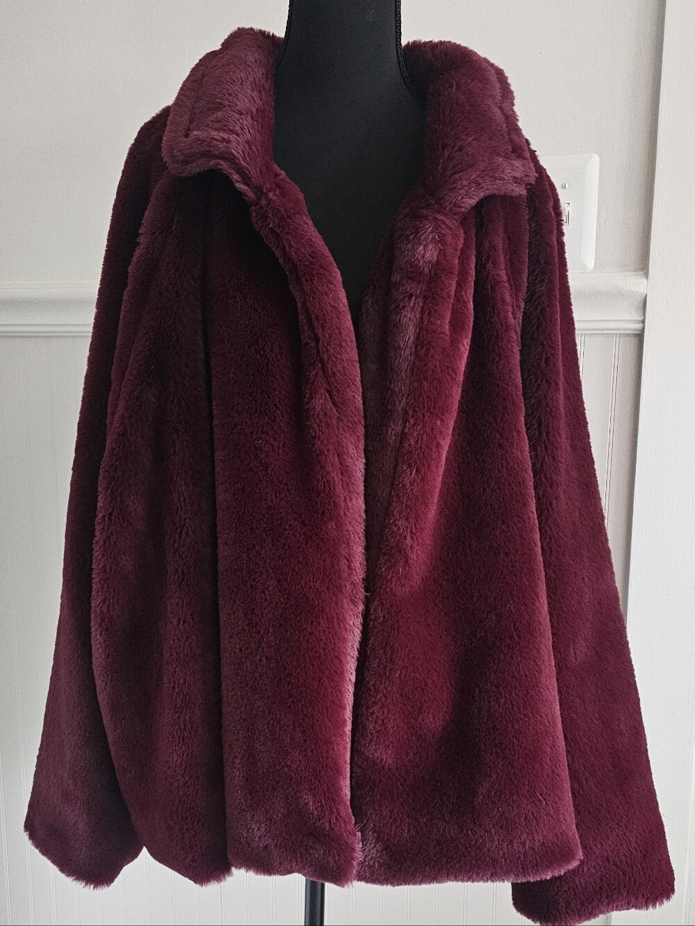 Plush Faux Fur Jacket - Burgundy - Ava & Viv - 4X - Never Worn